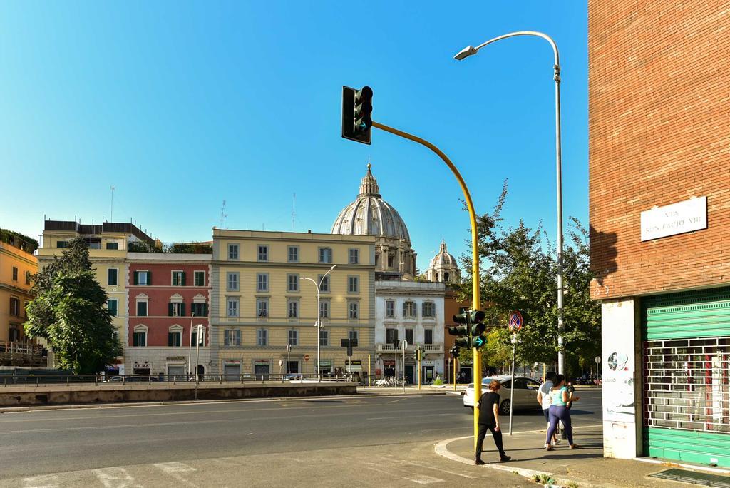 Red & White Vatican Apartment Roma Eksteriør bilde