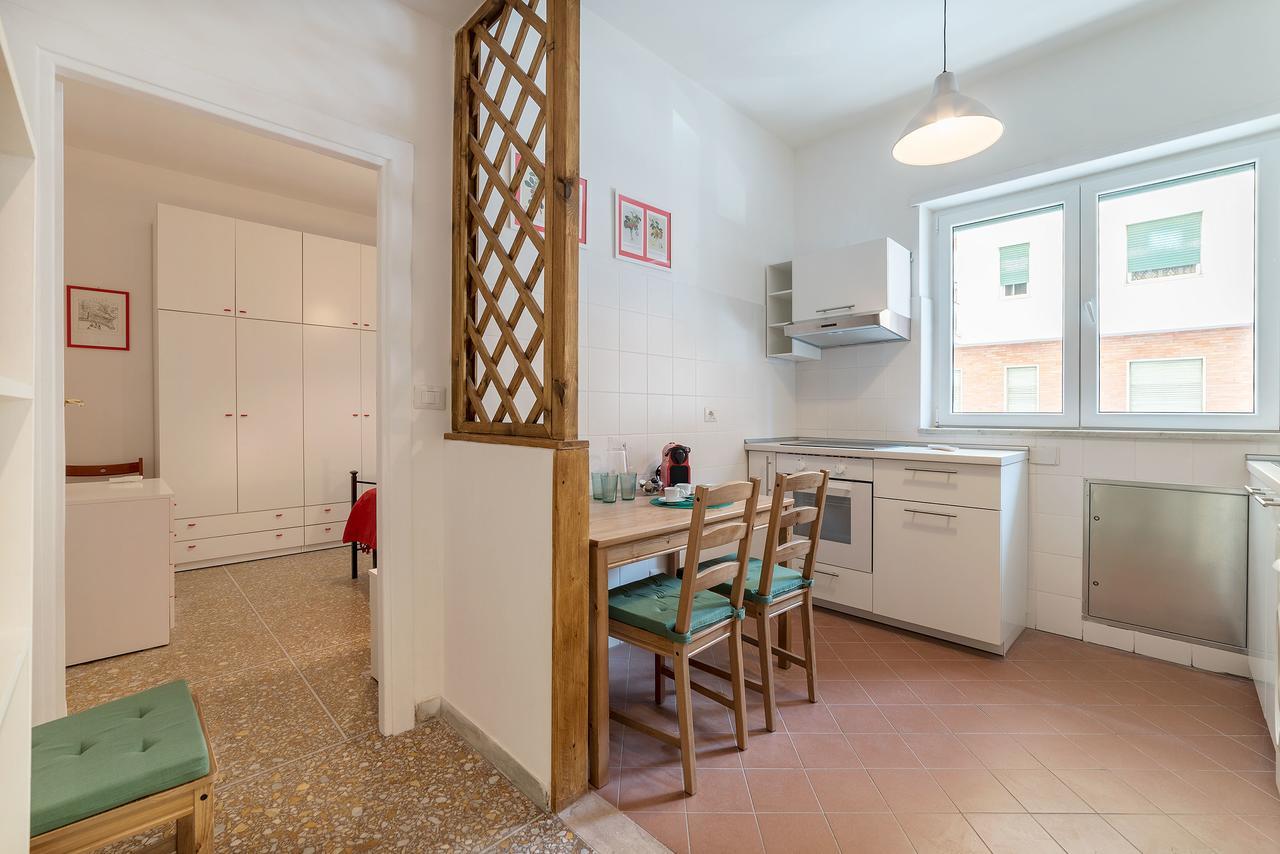 Red & White Vatican Apartment Roma Eksteriør bilde